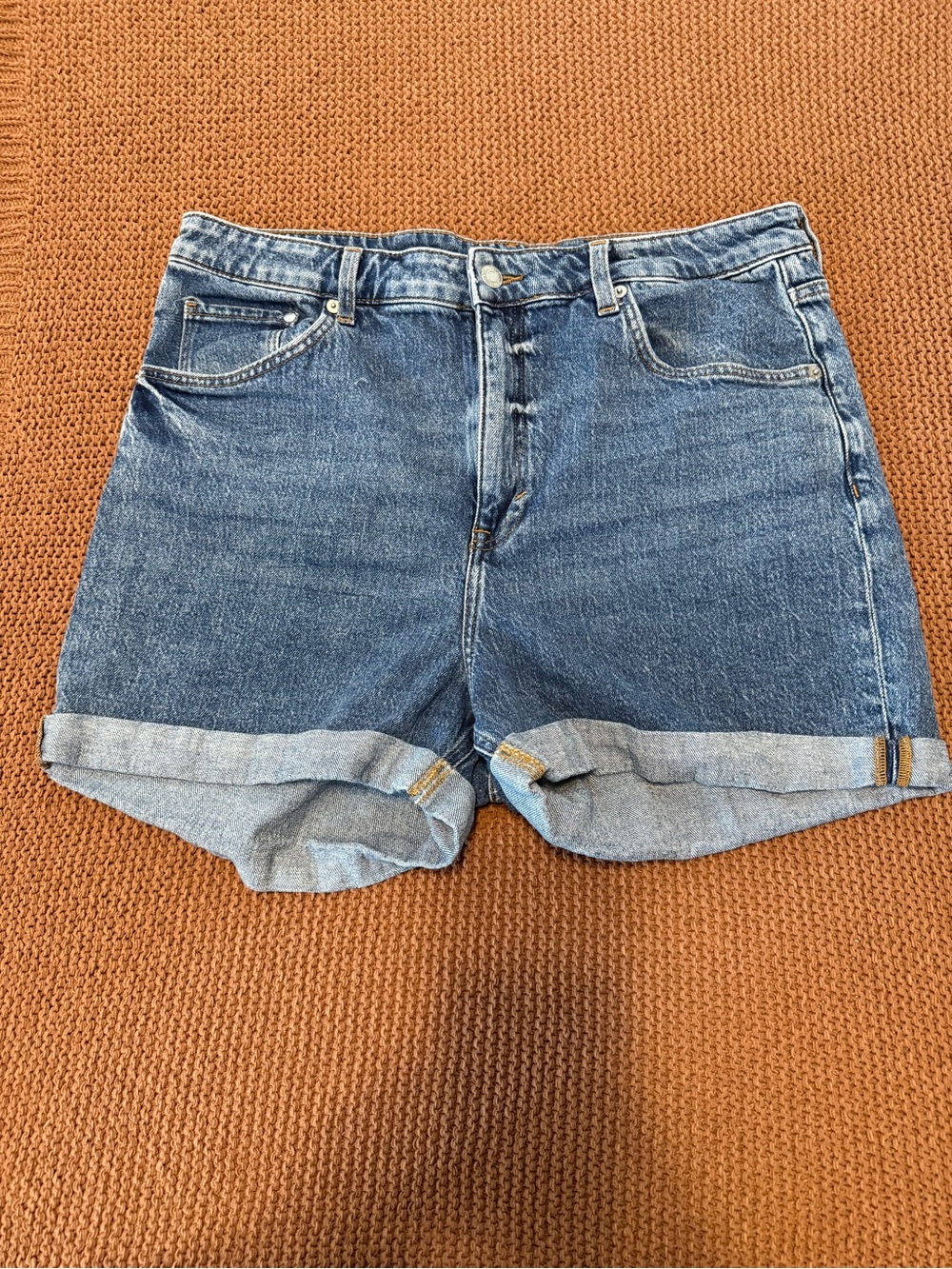 Classic High-Rise Rolled Cuff Denim Shorts - Blue